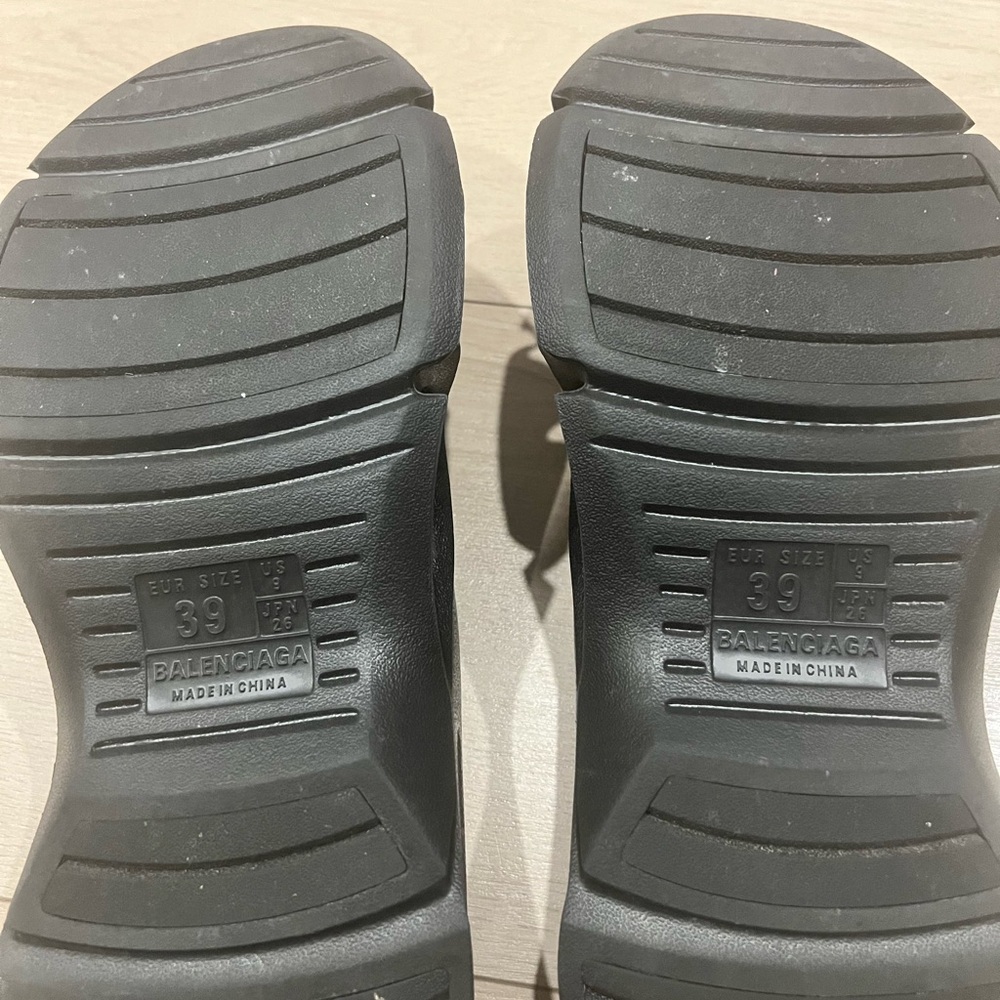 Balenciaga Black Women's Sandals - Picture 6 of 10